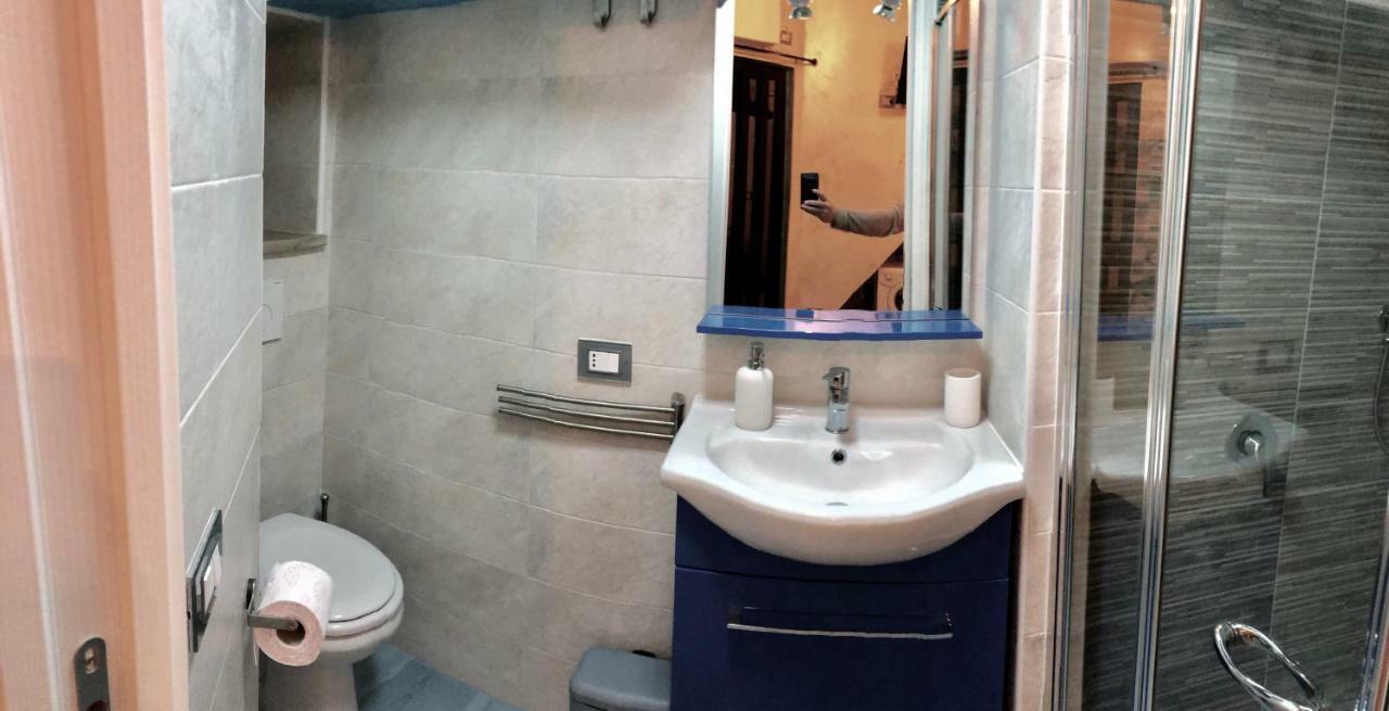 Vicolo Dei Pescatori Terracina Apartment Bagian luar foto