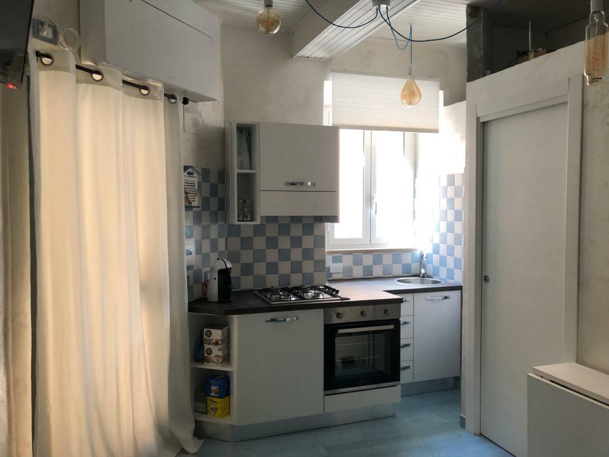 Vicolo Dei Pescatori Terracina Apartment Bagian luar foto