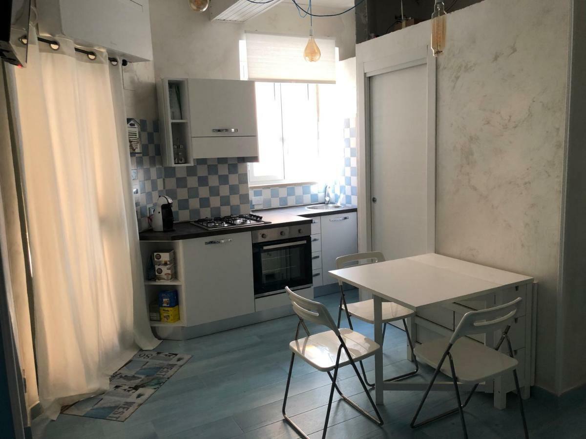 Vicolo Dei Pescatori Terracina Apartment Bagian luar foto
